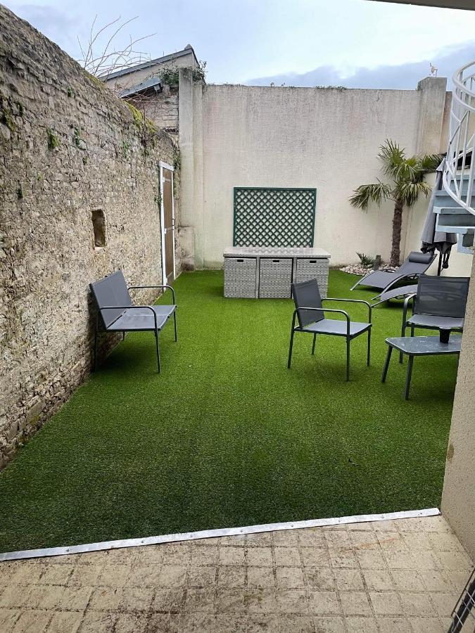 Anselme, F2 Duplex Avec Cour Commune Et Proche De La Mer ,2 Ver-sur-Mer Екстер'єр фото